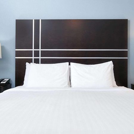 La Quinta Inn & Suites By Wyndham Lubbock Southwest Exteriör bild