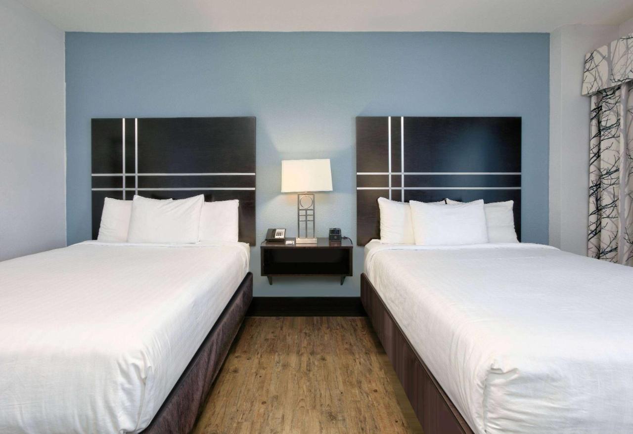 La Quinta Inn & Suites By Wyndham Lubbock Southwest Exteriör bild