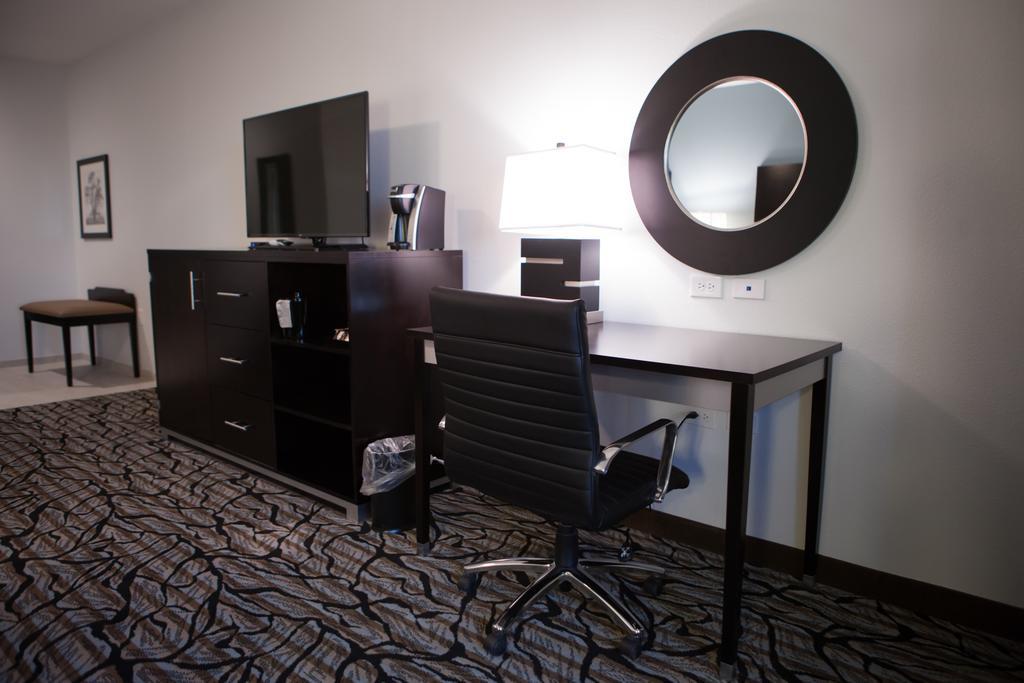 La Quinta Inn & Suites By Wyndham Lubbock Southwest Exteriör bild