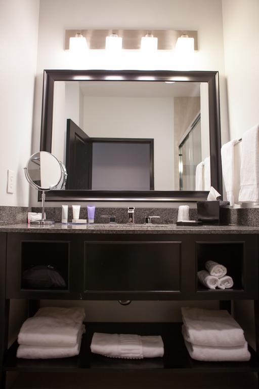La Quinta Inn & Suites By Wyndham Lubbock Southwest Exteriör bild