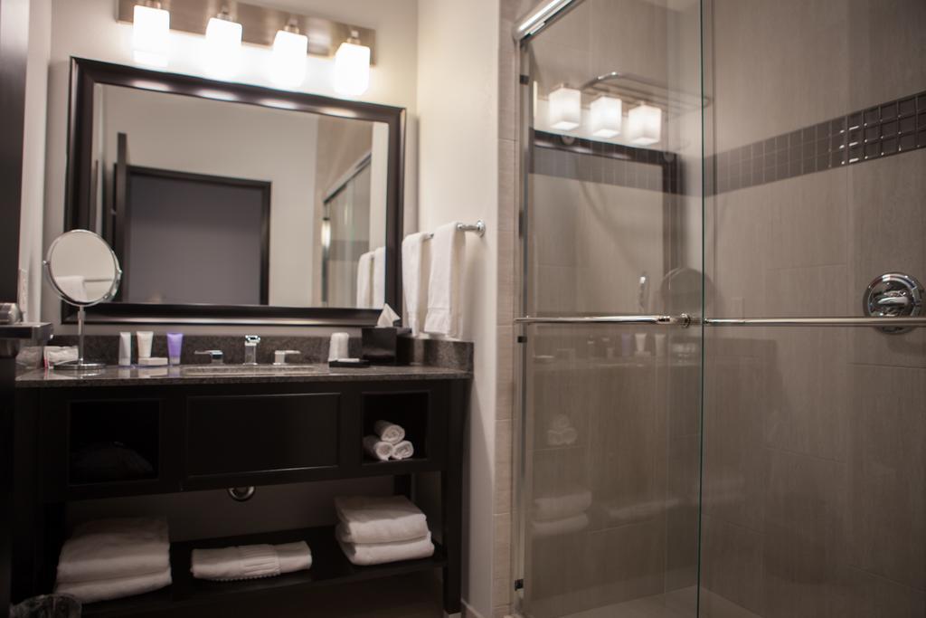 La Quinta Inn & Suites By Wyndham Lubbock Southwest Exteriör bild
